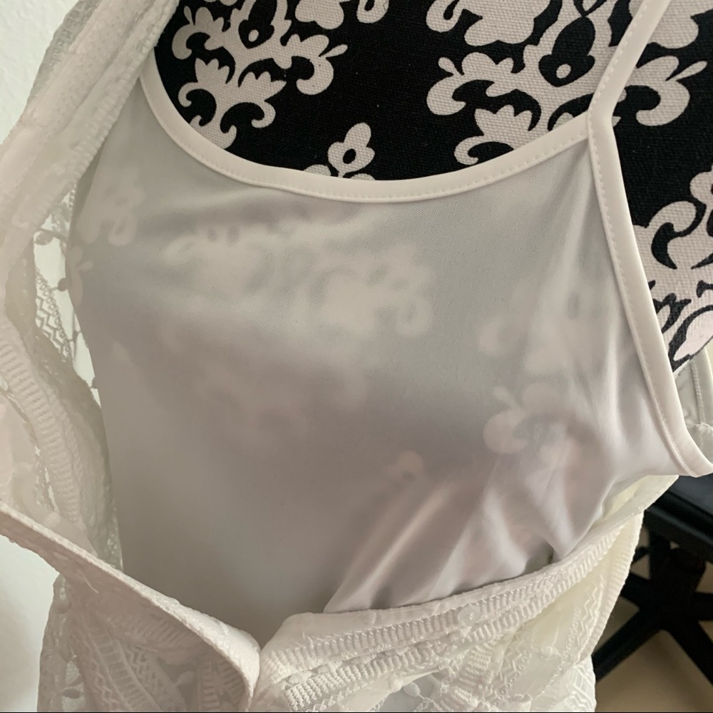 Maison Jules White Sleeveless Dress - Picture 5 of 13
